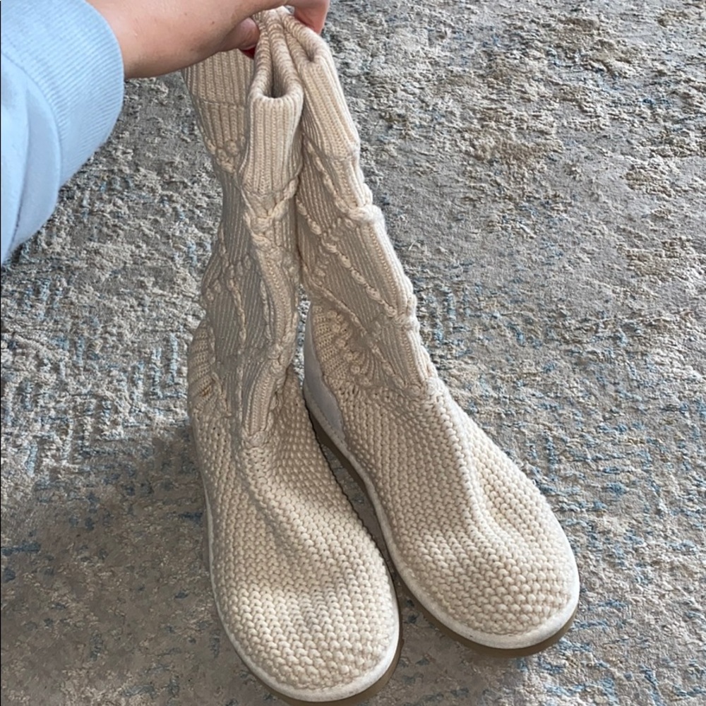 Women’s mid calf knit uggs